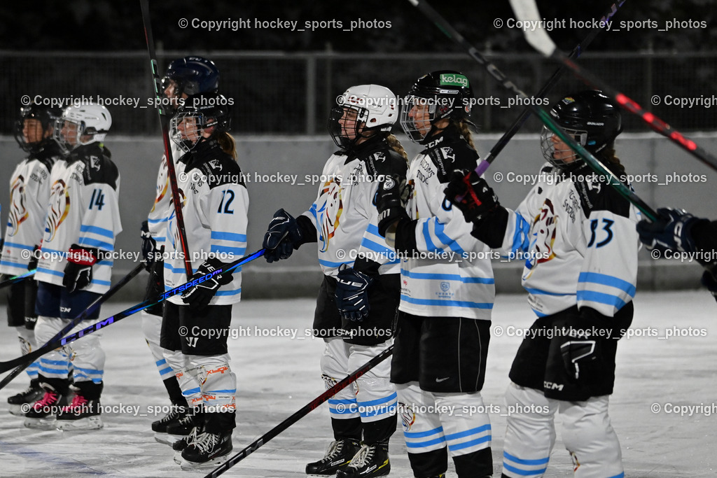 Wildcats Paternion vs. Unicorns Steindorf | Unicorns Steindorf Mannschaft, #83 Vaschauner Sabrina UNICORNS STEINDORF, Wildcats Paternion vs. Unicorns Steindorf, Wildcats Paternion vs. Unicorns Steindorf am 02.01.2026 in Paternion (Eislaufplatz Paternion), Austria, (Photo by Bernd Stefan)