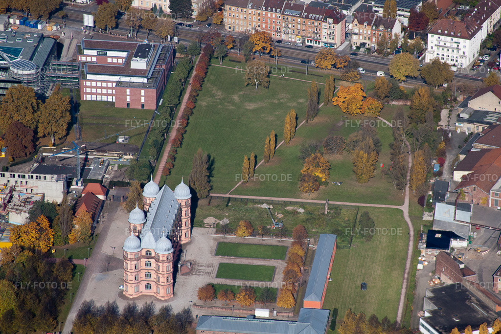 Luftbild: Hochschule Schloss Gottesaue -Hochschule für Musik im Ortsteil Oststadt in Karlsruhe im Bundesland Baden-Württemberg in Deutschland. Foto: IMG_35138.jpg vom 31.10.2010 durch Werner Riehm/FLY-FOTO.de