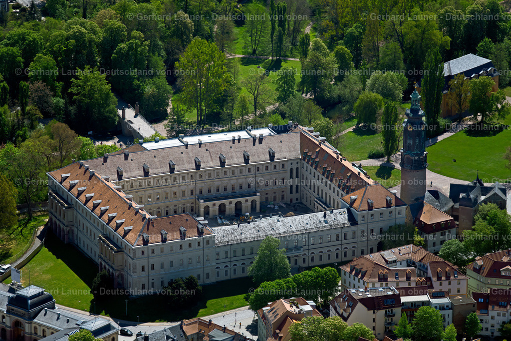 4026795 | WEIMAR 07.05.2020 Schloss- Gebäude des " Stadtschloss Weimar " Weimar am Burgplatz in Weimar im Bundesland Thüringen, Deutschland. Weiterführende Informationen bei: Klassik Stiftung Weimar,  weimar GmbH. // Palace Stadtschloss Weimar on Burgplatz in Weimar in the state Thuringia, Germany. Further information at: Klassik Stiftung Weimar,  weimar GmbH. Foto: Gerhard Launer
