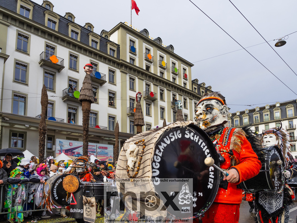 Fritschi-Umzug Luzern 2026 | Foto-Standort: Schweizerhof Luzern - Realisiert mit Pictrs.com