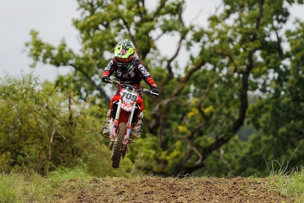 Motocross_Gerstetten_250802_3725 | Fotopresso – Sportfotografie in Heidenheim & Umgebung. Professionelle Sportfotografie für unvergessliche Momente. Dynamische Action-Shots, emotionale Szenen & hochwertige Bilder. - Realisiert mit Pictrs.com