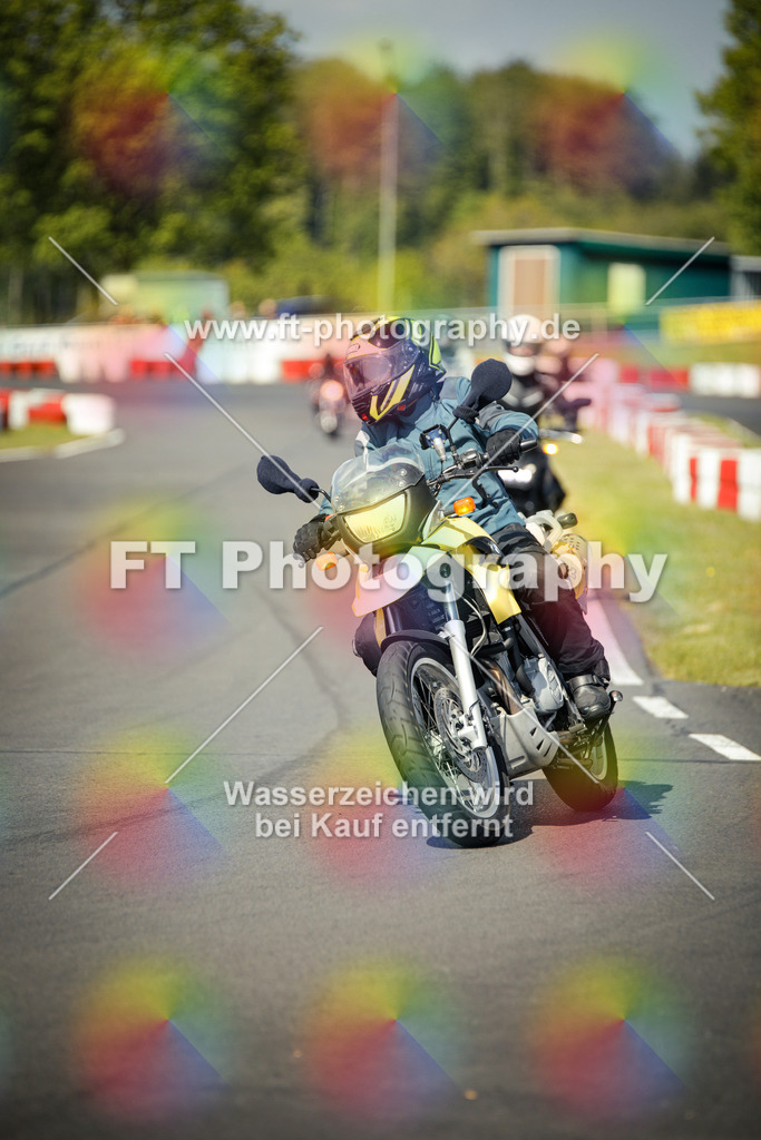 OBK_Mai_Martina_Markus-10536 | Hier findet Ihr Bilder von Touristenfahrten auf der Nürburgring Nordschleife oder von anderen Veranstaltungen die ich besucht habe. Viel Spass beim Durch Schauen 
