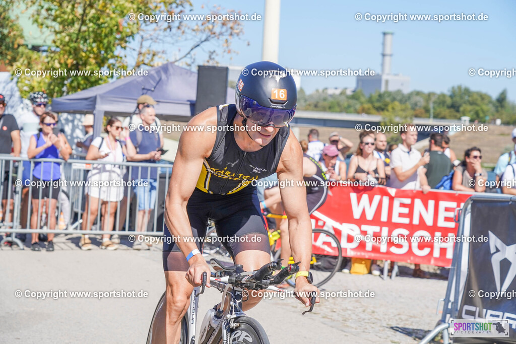 DSC01064 | Vienna Triathlon 2024                                        P3 Event                                                             #yourpictrs #sportshot_your_pictrs                 @Sportshotphotography                                     Photo Credit: www.sportshot.de