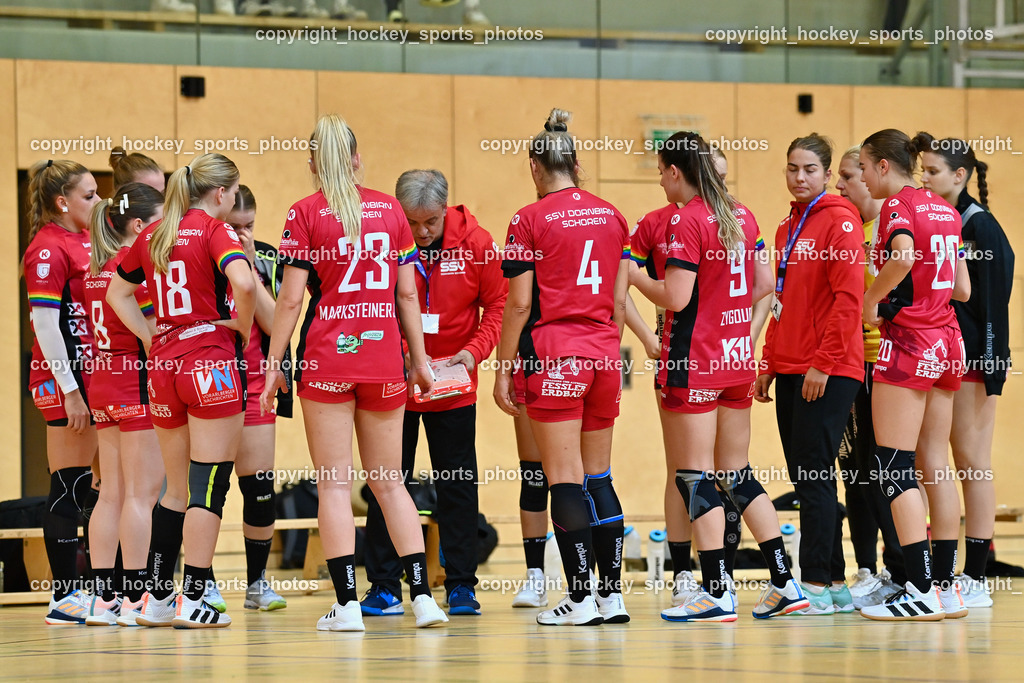 SC Ferlach vs. SSV Dornbirn 17.9.2022 | SSV Dornbirn Damen Mannschaft, Headcoach SSV Dornbirn Bresic Marco, 
Assistentcoach Marksteiner Adriana