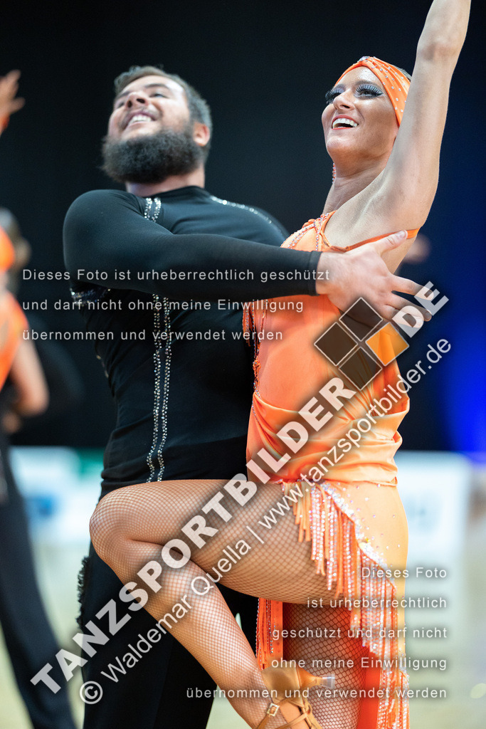 20230513-05789 | Hier finden Sie Tanz Bilder vom Latein und Standard Formationen tanzen. Sportbilder vom Tanzsport. Schöne Fotos und von Weltmeisterschaft, Europameisterschaft, Bundesliga, Regionalliga, Oberliga und Landesliga sowie von GOC Stuttgart, DanceComp, WM Bremen