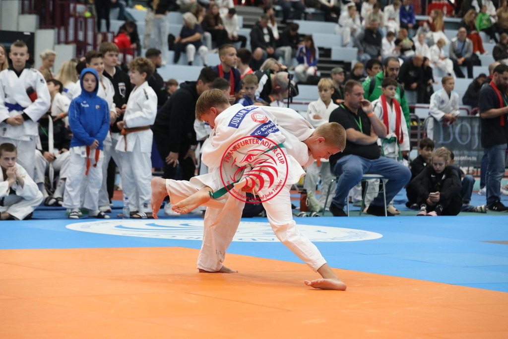 1J7A2819 | Fotos vom Adler Cup - Pictures from Adler Cup

Hier findet Ihr alle Eindrücke und großen Momente der Adler Cup Wochenenden. Here you will find all impressions and great moments of the Adler Cup weekends. - Realisiert mit Pictrs.com