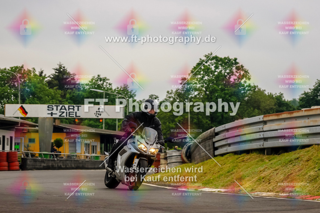 OBK-5790 | Hier findet Ihr Bilder von Touristenfahrten auf der Nürburgring Nordschleife oder von anderen Veranstaltungen die ich besucht habe. Viel Spass beim Durch Schauen 