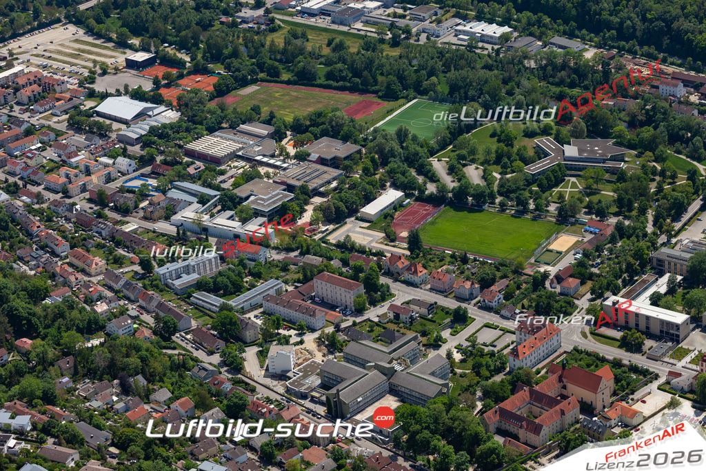 Die Luftbildaufnahme Römerstrasse - Eichstätt wurde 2020 mittels Flugzeug (keine Drohne) erstellt. Perfekte Schärfe und Druck- Ergebnisse- Garantiert!