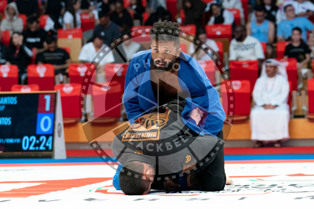 20231106PBB1062 | Fighters compete during the AJP World Master Championship in the Mubadala Arena in Abu Dhabi, Arab United Emirates, on November 6, 2023.