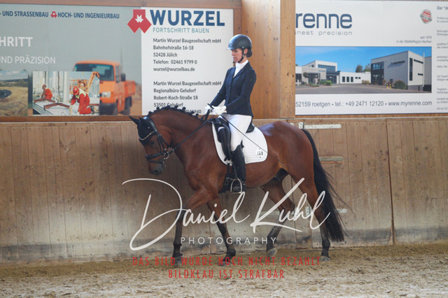 DKP43324 | Turniersportfotografie; Pferdefotografie; Dressurfotografie