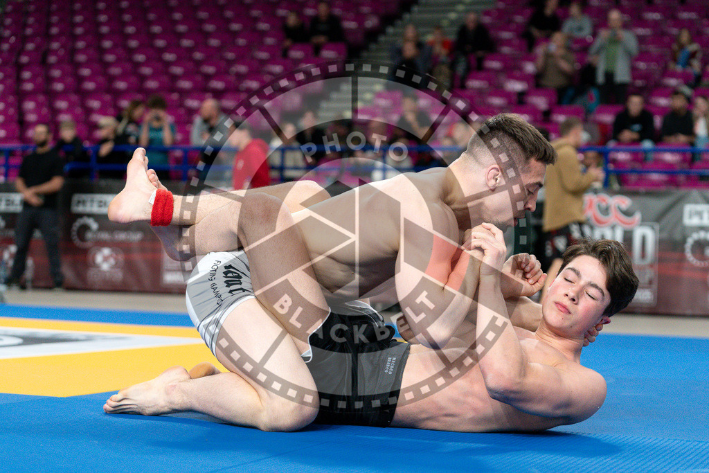 20250517PBB3362 | Athletes compete during the first day of the ADCC Amateur World Championship on May 15, 2025 in Warsaw, Poland. © Chiara Dazi / photoblackbelt