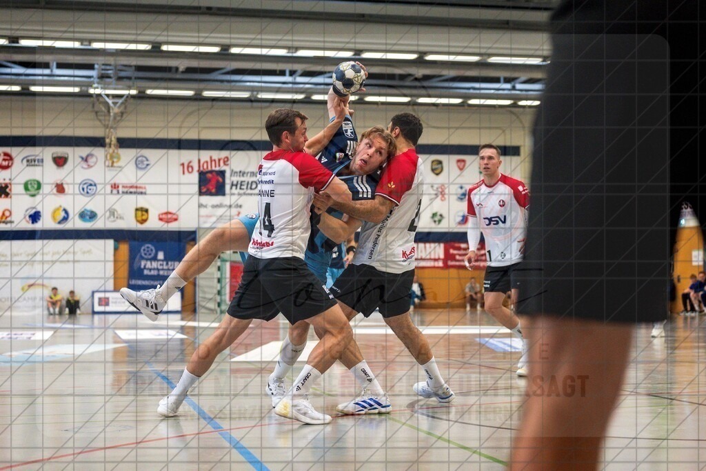 IHC 2026 - Handball-Club Hamburg vs. HØJ Elite | Martin Hovde (Handball-Club Hamburg #81), Hampus Wanne (HØJ Elite #14); IHC 2026 - Handball-Club Hamburg vs. HØJ Elite am 07.08.26 in Sporthalle KGS, Schneverdingen - Realisiert mit Pictrs.com
