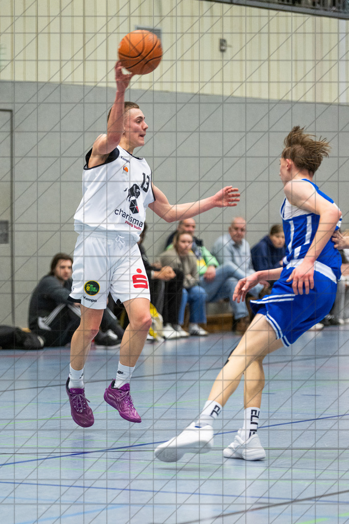JBBL PlayOffs Nord 25/26 | Spieltag 16 | Charisma Young Bulls vs. Sience City Jena | 13.03.26: JBBL PlayOffs Nord 25/26 | Spieltag 16 | Charisma Young Bulls vs. Sience City Jena / Osnabrück / Deutschland  //   CREDIT:www.bullenfotos.de, Martin König, Hörner Weg 40, D-49078 Osnabrück, +4917663732967 // Nutzung und Weitergabe nur zu den vereinbarten Zwecken. Presseanfragen an Ersteller. Alle Rechte beim Ersteller. Honorierung nach MFM. - Realisiert mit Pictrs.com