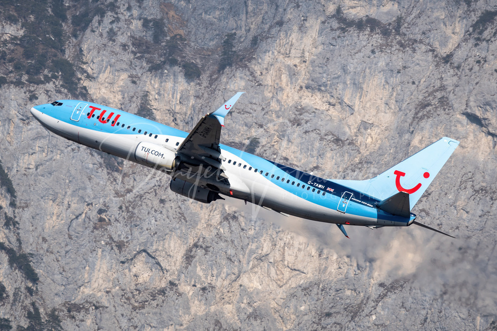 TuiFly | TuiFly Boeing 737-800 beim Abflug aus Innsbruck