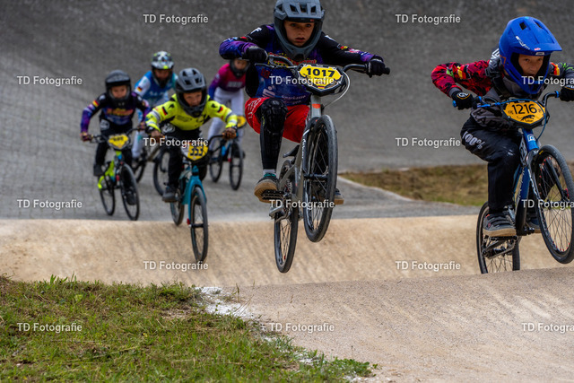 BayBMX2026-05139 | Fotogalerie von Thomas Dettweiler mit Eventbildern und lizenzfreien Fotos. Perfekt als Wandbild, für Büro, Website oder private Nutzung. - Realisiert mit Pictrs.com
