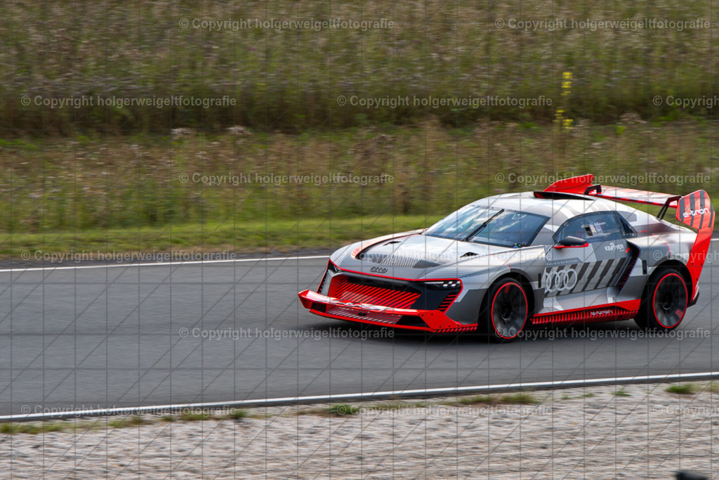 20250906160917D75_6571 | Bitte beachten!!!
Alle Fotos dieser Galerie sind nur grundbearbeitet. Im Falle eines Verkaufs, werde ich die Fotots noch mit dem nötigen Feinschliff versehen. - Realisiert mit Pictrs.com