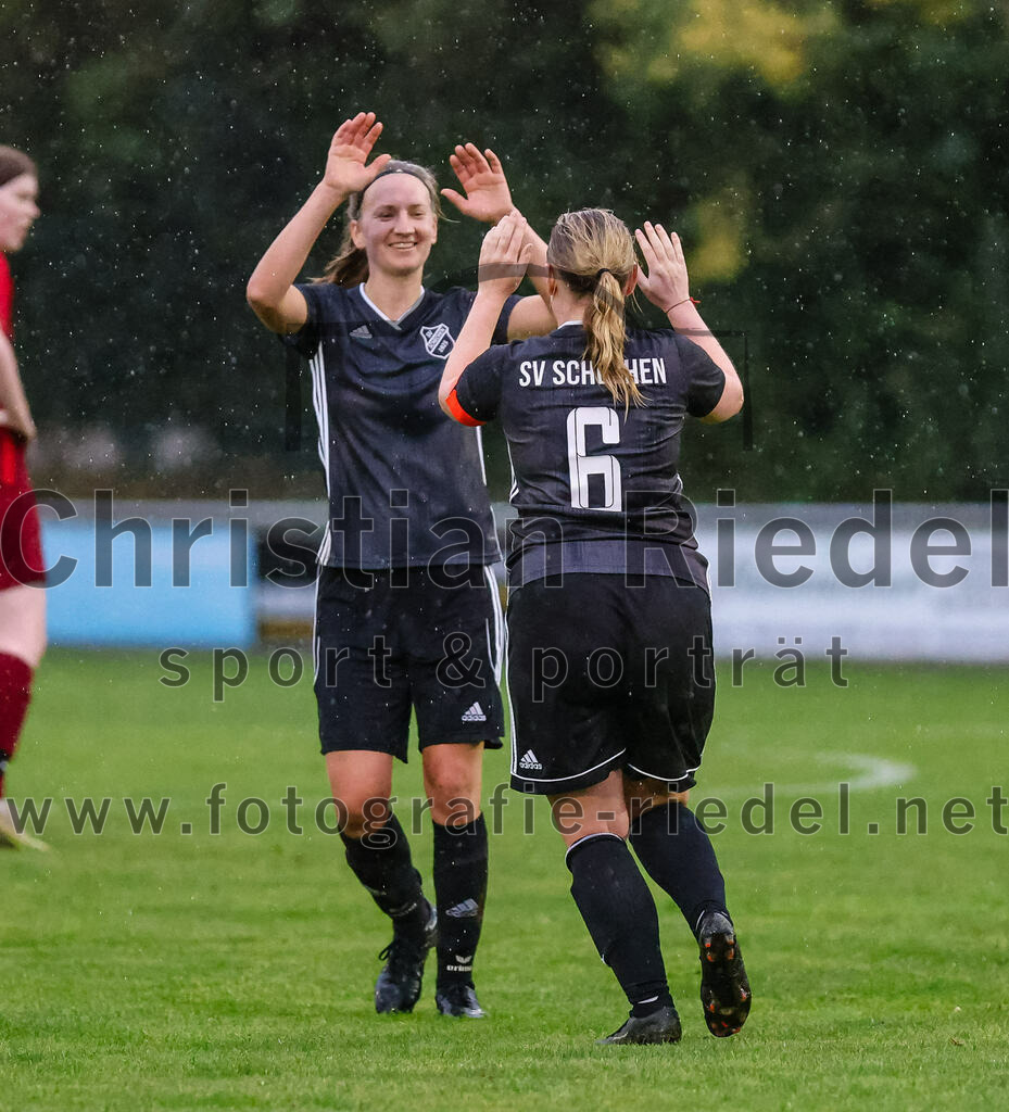 2023-10-14_094_FC_Schwaig_gegen_SV_Schechen | Oberding, Deutschland, 14.10.2023:
Fußball, Bezirksliga 2023 / 2024, 6. Spieltag, FC Schwaig gegen SV Schechen, Endergebnis: 4:3

Jubel nach dem 1:1 durch Julia Marth (SV Schechen, #6)

Foto: Christian Riedel / fotografie-riedel.net