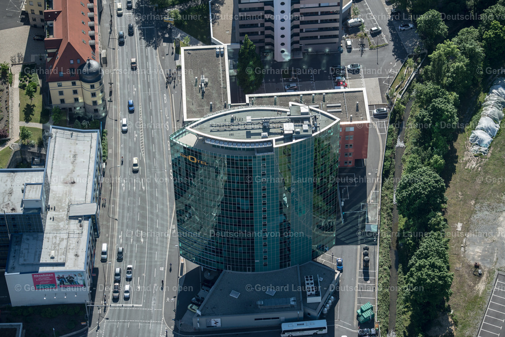 3701333 | Frau Vanessa RiedelSchweinfurter Straße 397080 WürzburgTel. +49 931 35962 – 0Fax +49 931 35962 – 2222 wuerzburg@ghotel.de                                                                    GHOTEL Graurheindorfer Str. 9253117 BonnVertreten durch:Geschäftsführer:Jens LehmannWolfgang ZurnerVerantwortlich für den Inhalt: Martin WojcikKontakt:Telefon: +49 228 961098 – 0Telefax: +49 228 961098 – 19E-Mail: info@ghotel.de          MPP MEDING PLAN + PROJEKT GmbHAuguststraße 1422085 HamburgTel. +49 (0)40 450 30 70Fax +49 (0)40 450 30 711office@mpp.dewww.mpp.de                   Aktueller Eigentümer: Patrizia Immobilien AG (mit Sitz in Augsburg)PATRIZIA Immobilien AGPATRIZIA BürohausFuggerstraße 2686150 AugsburgVorstandsvorsitzender: Wolfgang Egger Vorstandsmitglieder: Karim Bohn, Klaus Schmitt, Anne KavanaghAmtsgericht Augsburg HRB 19478USt.-IdNr.: DE 225766385E-Mail: immobilien[at]patrizia.agTelefon: +49 821 50910-000Telefax: +49 821 50910-999