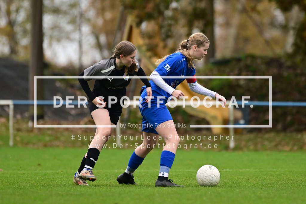 Fußball I Juniorinnen I Saison 2025-2026 I Niedersachsenpokal I Viertelfinale I JFV A-O-B-H-H - FC Rosengarten I 32567 | Der Sportfotograf. - Realisiert mit Pictrs.com