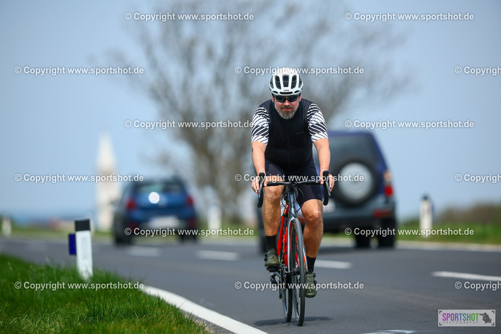 462_TRA56600 | Neusiedlersee Radmarathon 2026@sportshot_your_pictrs #yourpictures#roadtowm2029 #nrm #neusiedlerseeradmarathon #neusiedlersee #neusiedlerseetourismus #burgenland #mörbisch #nrm26 #burgenlandtourismus #voglundco #poweredbyburgenlandtourismus #radsport #rad #marathon #ucigranfondo #visitburgenland #ucigranfondoworldseries