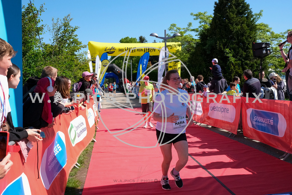 ..... | LINZ,AUSTRIA,27.April 24, Int. 3 Brückenlauf Linz  , Image shows: Photo: WAPICS / Michael ring