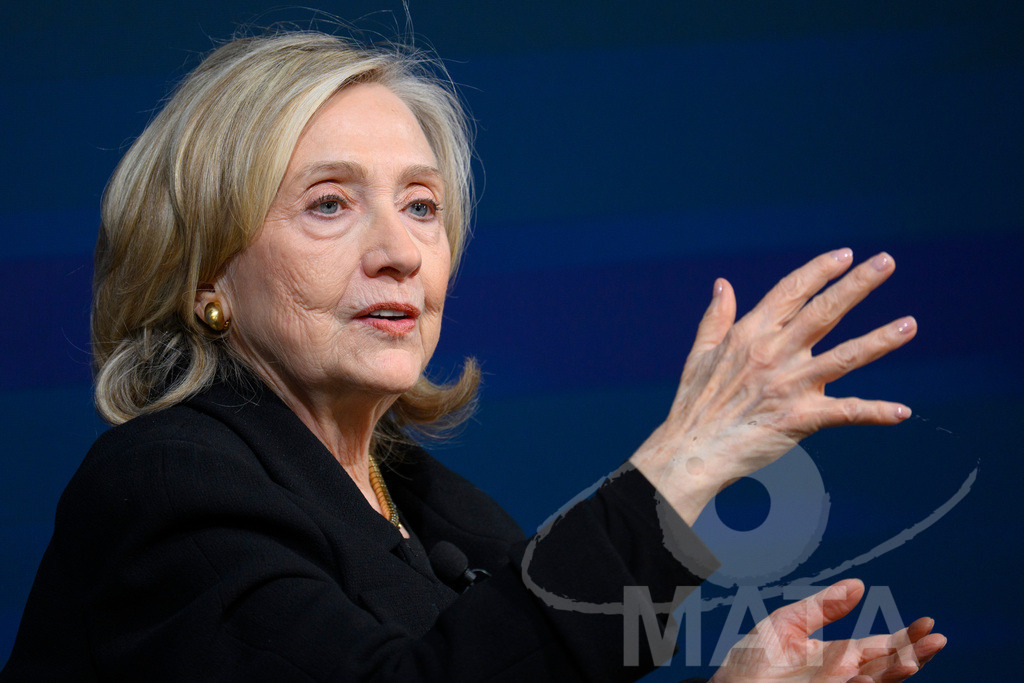 _DWA4081 | Die US-Politikerin Hillary Clinton auf der Veranstaltung Bridging Scholarship and Statecraft im Rahmen der Münchner Sicherheitskonferenz 2026. München, 13.02.2026 Bayern Deutschland  - Realisiert mit Pictrs.com