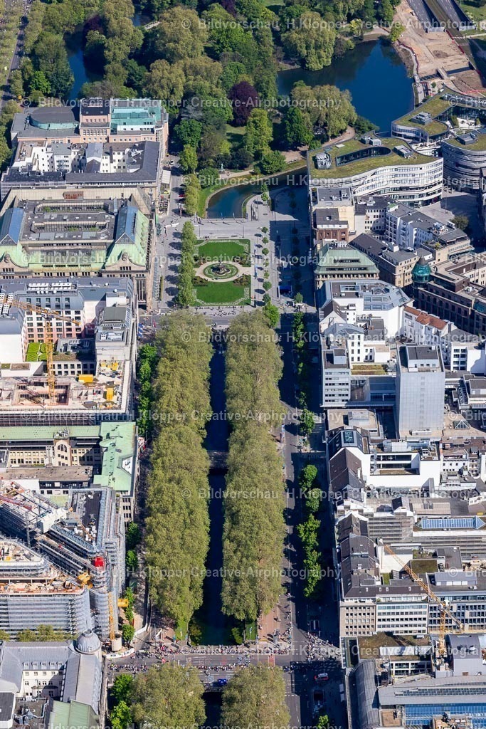 Luftbild Düsseldorf-2334 | Straßenführung der Königsallee mit Stadtgraben in Düsseldorf im Bundesland Nordrhein-Westfalen, Deutschland - Realisiert mit Pictrs.com