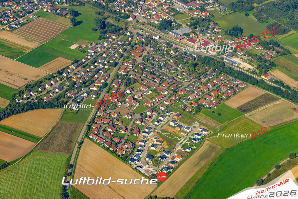Das Luftbild zeigt :  Burgheim - Die Luftaufnahme wurde 2024 vom UL-Flugzeug aus erstellt ( keine Drohne ) - Hochauflösende Luftaufnahme - Für grossformatige Ausdrucke geeignet. Die Geschenkidee !Mit Lizenz und Bildrechte bestellbar