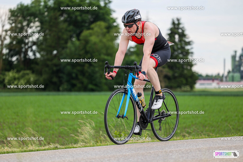BR8A5645 | Stadttriathlon Erding 2025. #yourpictrs #sportshot_your_pictrs @Sportshotphotography #stadttriathlonerding Copyright: www.sportshot.de