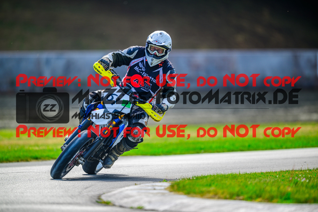 MaZZes_Fotomatrix_20250502_6007705_1460 | UE40