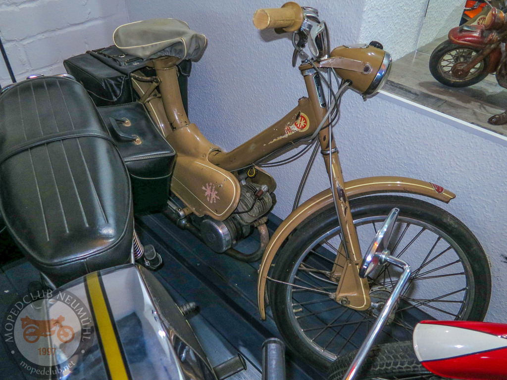 MopedmuseumNeumühl_151023_066 | Bildergalerie von Sport-Ereignissen aber auch von weiteren spannenden Dingen - nicht nur vom Niederrhein. In Anlehnung an den bekannten Spruch von Hanns Dieter Hüsch heißt das Motto: "Niederrhein ist überall".  - Realisiert mit Pictrs.com