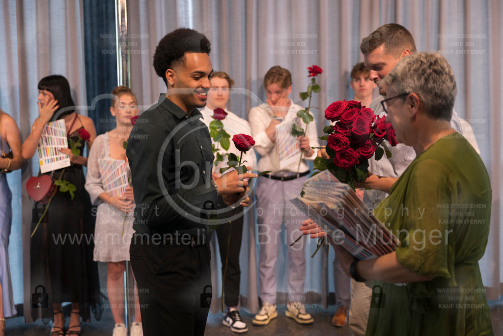 FeusiDiplomfeier_R6OO3081 | Brigitte Münger / bmsportphotography - Realisiert mit Pictrs.com