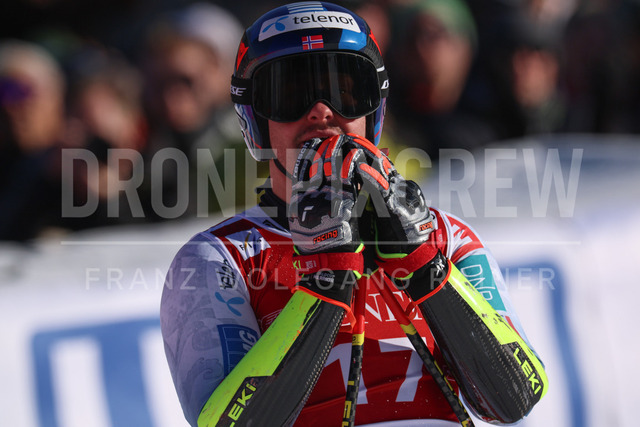Audi FIS Ski World Cup: Men’s Slalom – Hahnenkamm Race, Kitzbuehel | Kitzbuehel, Austria, 25.Jan.26 - Alpine Skiing - FIS World Cup, Hahnenkamm Race, Slalom, men. The image shows SEJERSTED Adrian Smiseth (NOR, Atomic).