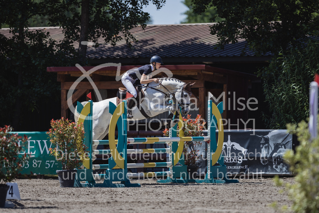 230610_Mühlen_A-Spr2-772 | Deine schönsten Turniermomente als professionelle Fotos! Entdecke hochwertige Pferdesport-Fotografie im Online-Shop. Jetzt Fotos finden & bestellen!