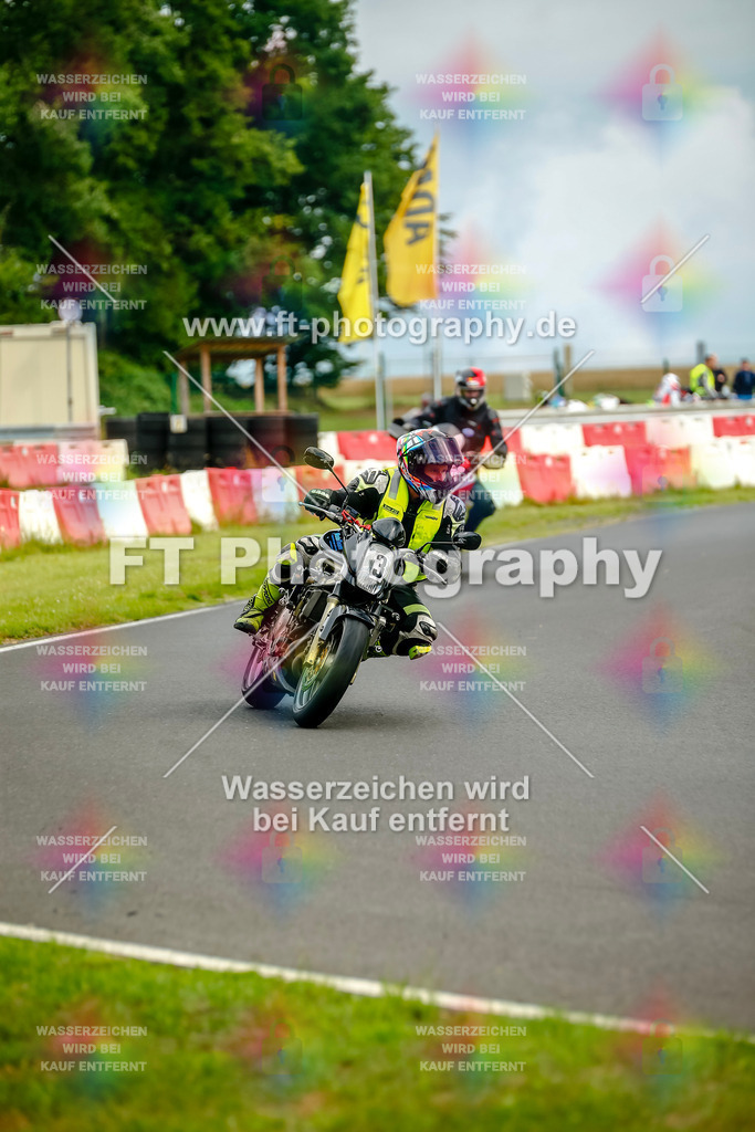 VBK-4415 | Hier findet Ihr Bilder von Touristenfahrten auf der Nürburgring Nordschleife oder von anderen Veranstaltungen die ich besucht habe. Viel Spass beim Durch Schauen 