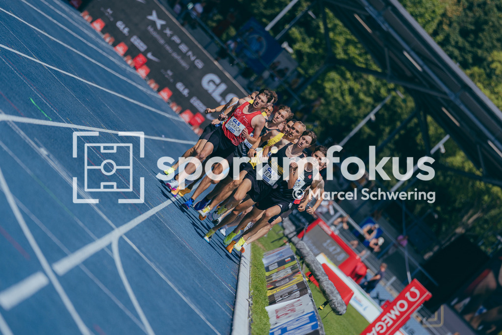 Deutsche Meisterschaften der Frauen und Männer 2026 | Christoph Maximilian Schrick, Königsteiner LV, Tobias Tent, LG Stadtwerke München, 1500-Meter-Lauf, Halbfinale, Deutsche Meisterschaften der Frauen und Männer 2026, Lohrheidestadion Bochum-Wattenscheid, 25.07.2026. Foto: Marcel Schwering / sportimfokus - Realisiert mit Pictrs.com