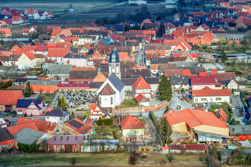 Vue aérienne: Église Sainte-Marguerite de Niederlauterbach à Niederlauterbach dans le département Bas Rhin, France – .Photo: IMG_1177.jpg prise le 12/03/2006 par Werner Riehm/FLY-FOTO.eu – Résolution de l'original: 3366 x 2244 px
