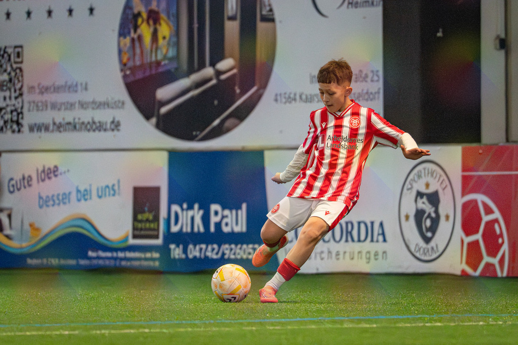 blr.pics-202 | Professionelle Fußball- und Sportfotografie. Spielbilder online ansehen und kaufen – Einzelbilder oder komplette Galerien in hoher Qualität. - Realisiert mit Pictrs.com