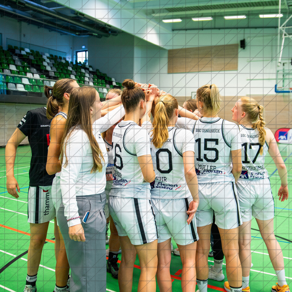 2. DBBL Nord 24/25 | 15.09.2024 | BBC Osnabrück vs. TKH Hannover 1 | Testspiel | 2. DBBL Nord 24/25 | 15.09.2024 | BBC Osnabrück vs. TKH Hannover 1 | Testspiel - - - - - CREDIT, www.bullenfotos.de, Martin König, Hörner Weg 40, D-49078 Osnabrück, +4917663732967, Nutzung und Weitergabe nur zu den vereinbarten Zwecken. Presseanfragen an Urheber. Alle Rechte beim Urheber. - - - - - - Realisiert mit Pictrs.com