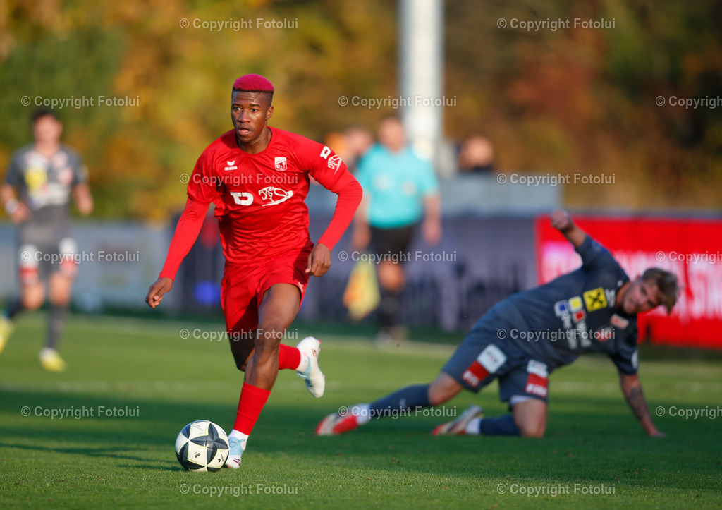 A_LUI_181025_26 | SPORT,FUSSBALL,REGIONALLIGA MITTE ASKOE OEDT-UNION GURTEN 18.10.2025 IM BILD: JONATHAN ALUKWU (OEDT) UND (GURTEN)FOTO:FOTOLUI