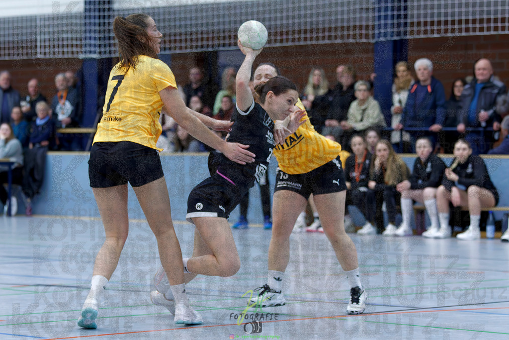 Handball Frauen Oberliga Mitte, HSG Eibelshausen/Ewersbach - HSG Lumdatal | Handball Frauen Oberliga Mitte, HSG Eibelshausen/Ewersbach - HSG Lumdatal am 21.02.2026 in Dietzhölztal-Steinbrücken (Sporthalle am Hammerweiher)Photo © 2026 - Jörg Heinrich - Realisiert mit Pictrs.com