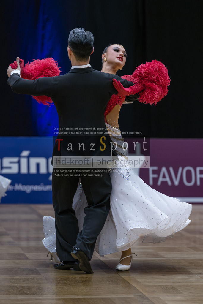 20260110_1BL_Std-Formationen_1897 | Tanzsportbilder, Standardtanz, Lateintanz, WDSF, DTV, LTVB, dancecomp, goc, hessen tanzt, blaues band der spree, walzer, tango, wiener walzer, slowfox, quickstepp, samba, rumba, cha-cha-cha, paso doble. jive, hd-kroft photography, turniertanzsport