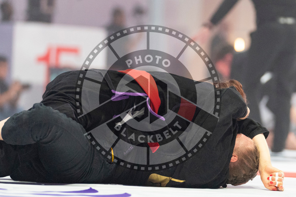 20231109PBB3139 | Fighters compete during the AJP World Professional Championship in the Mubadala Arena in Abu Dhabi, Arab United Emirates, on November 9, 2023.
