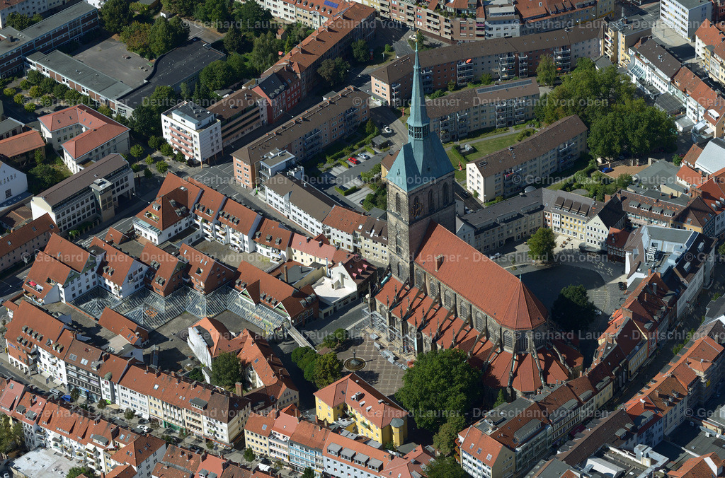 3292863 | Die evangelisch-lutherische Bürgerkirche St. Andreas ist eine der großen Hauptkirchen von Hildesheim