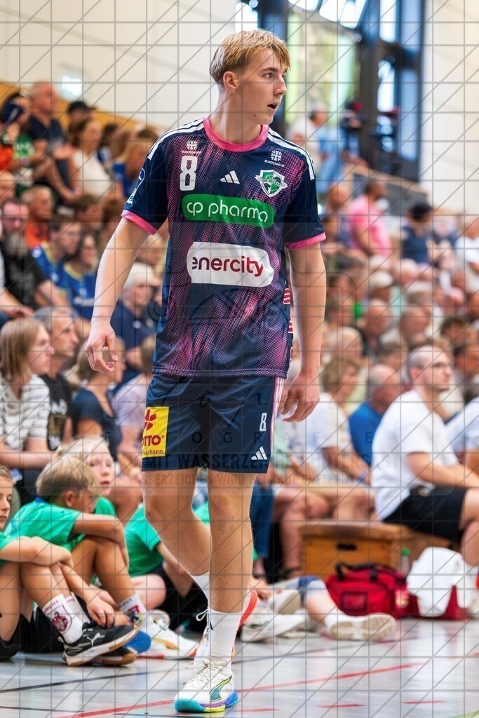 IHC 2026 - TSV Hannover-Burgdorf vs. PAUC Handball | Levi Fielitz (TSV Hannover-Burgdorf #8); IHC 2026 - TSV Hannover-Burgdorf vs. PAUC Handball am 08.08.26 in Sporthalle KGS, Schneverdingen - Realisiert mit Pictrs.com