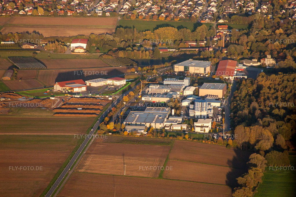 Luftbild: Herxheim, Gewerbegebiet W in Herxheim bei Landau im Bundesland Rheinland-Pfalz in Deutschland. Foto: IMG_60691.jpg vom 24.10.2013 durch Werner Riehm/FLY-FOTO.de