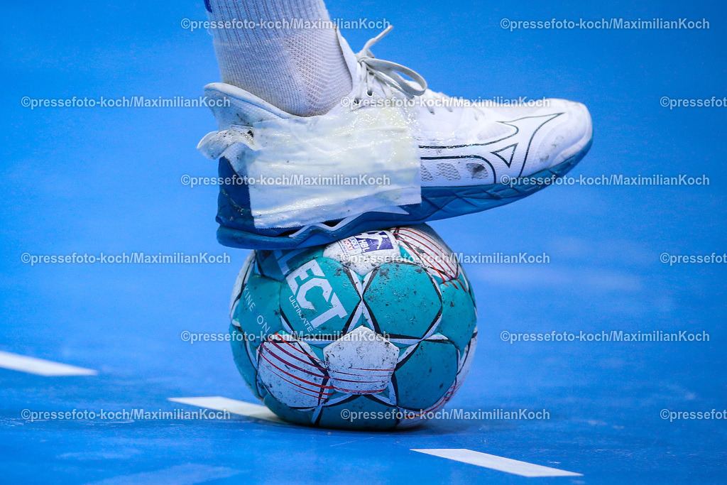 Gum1HBL27042402109 | 27.04.2024, Gummersbach, Handball, Liqui Moly Bundesliga, 30.Spieltag, Schwalbe-Arena, VfL Gummersbach - HSG Wetzlar: Symbolbild Spielball 