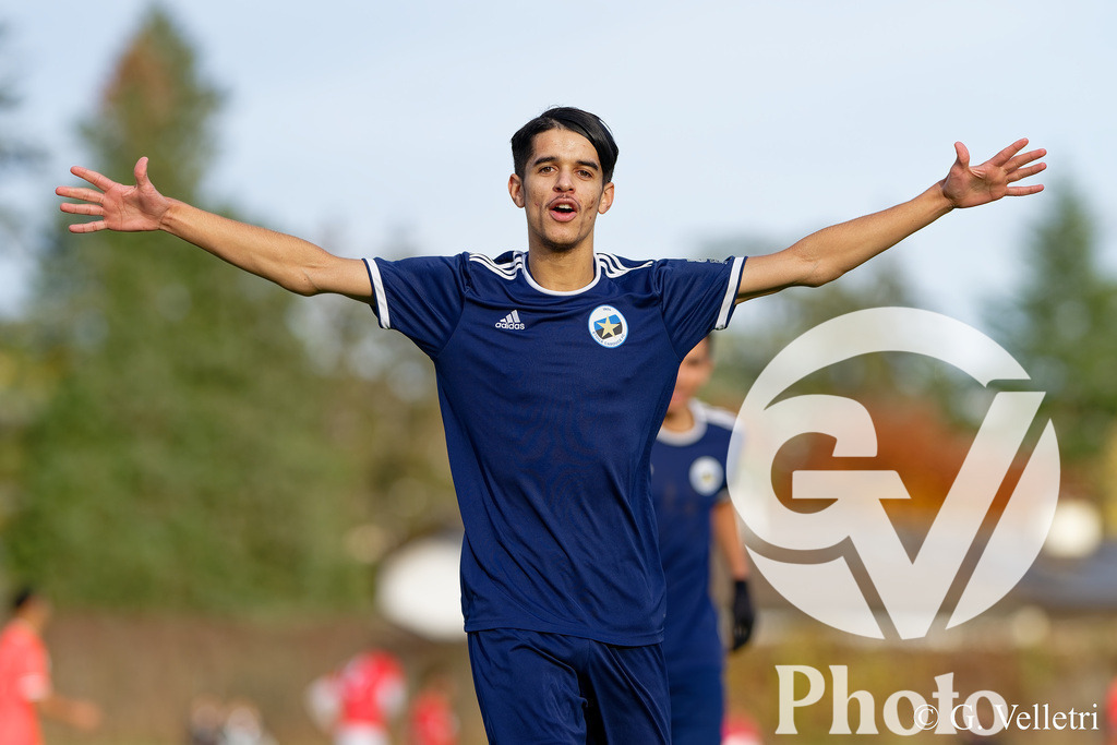 2e ligue - CS Chênois 2 - Etoile Carouge FC 2 |  durant le match de 2e ligue entre CS Chênois 2 et Etoile Carouge FC 2 au Stade des Trois-Chêne à Chêne-Bourg, Switzerland