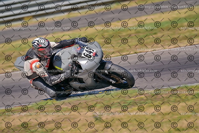 26bt05-0117 | markuskiefer.com - Realisiert mit Pictrs.com