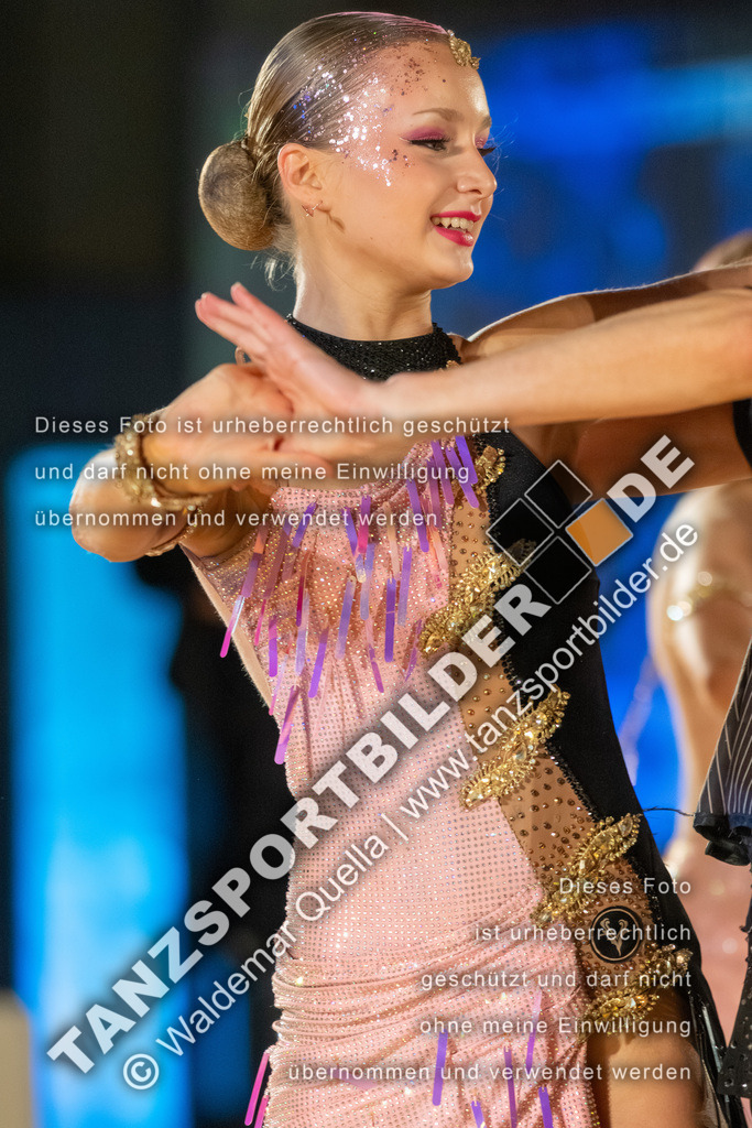 20260321-12960 | Hier finden Sie Tanz Bilder vom Latein und Standard Formationen tanzen. Sportbilder vom Tanzsport. Schöne Fotos und von Weltmeisterschaft, Europameisterschaft, Bundesliga, Regionalliga, Oberliga und Landesliga sowie von GOC Stuttgart, DanceComp, WM Bremen